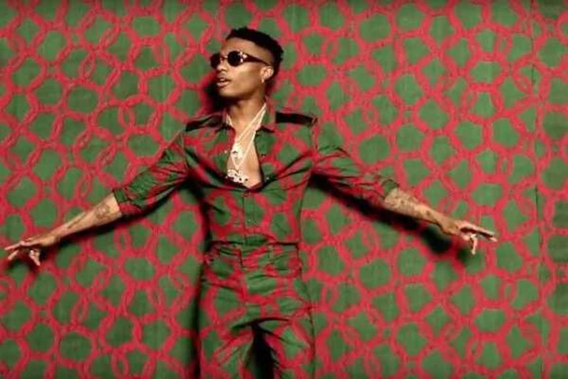 Shararren Mawakin Najeriya ya shiga littafin tarihin Duniya Shararren Mawakin Najeriya ya shiga littafin tarihin Duniya