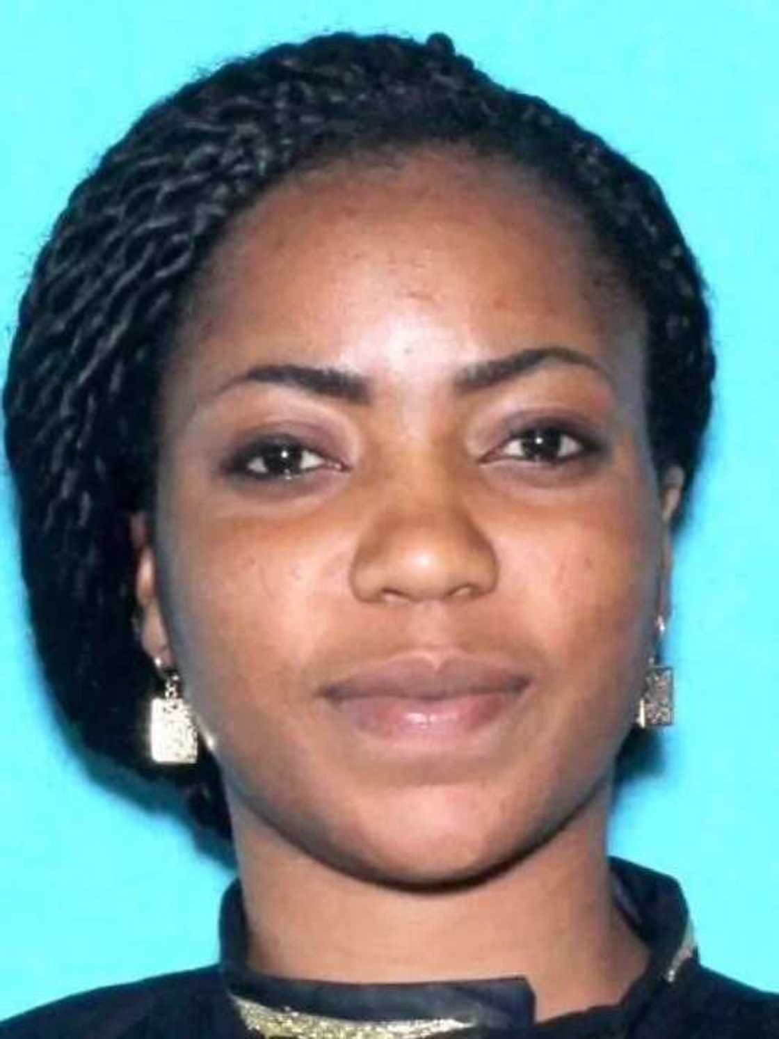 37-year-old woman stabs husband to death (photos/video) 37-year-old woman stabs husband to death (photos/video)