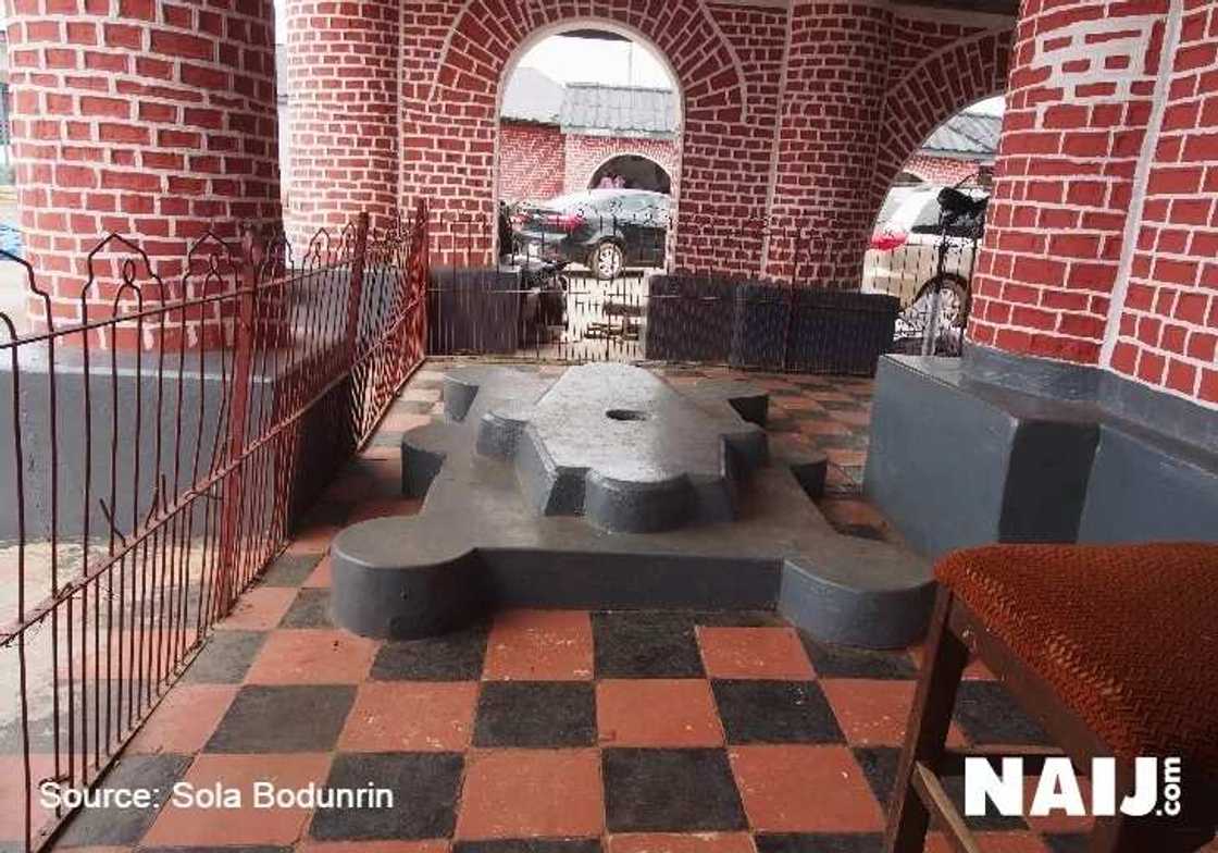 Exclusive: See burial sites of four Oonis of Ife (Photos) Exclusive: See burial sites of four Oonis of Ife (Photos)