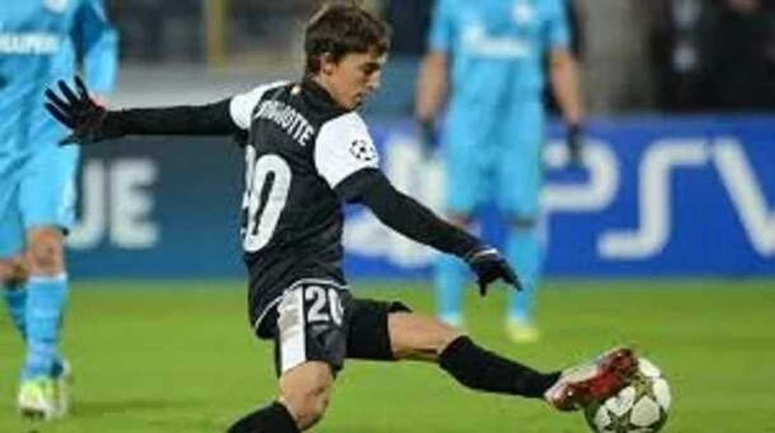 Bincike: Fitattun 'Yan Wasan Kwallon Kafa 5 Da Baku Taba Sanin Sun Aikata Laifin Kisan Kai Ba Bincike: Fitattun 'Yan Wasan Kwallon Kafa 5 Da Baku Taba Sanin Sun Aikata Laifin Kisan Kai Ba