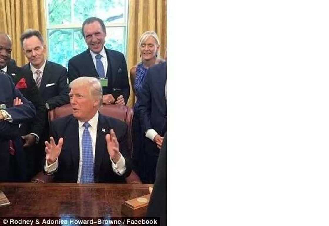 Pastor prays for Donald Trump, lays hands on him Pastor prays for Donald Trump, lays hands on him