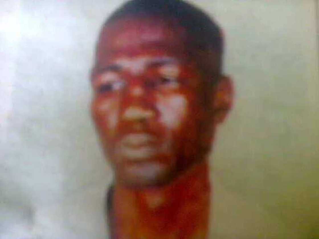 Wani Uba ya kai ƙarar ɗansa da ya yi kokarin raba shi da rayuwarsa Wani Uba ya kai ƙarar ɗansa da ya yi kokarin raba shi da rayuwarsa