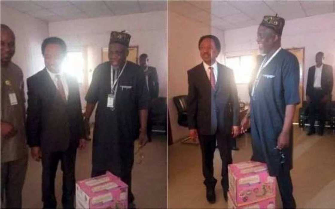 Shehu Sani ya ziyarci hukumar JAMB, ya bayar da tallafin maganin maciji Shehu Sani ya ziyarci hukumar JAMB, ya bayar da tallafin maganin maciji