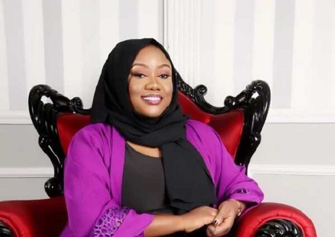 Yanzu-yanzu: Diyar marigayi MKO Abiola ta fice daga jam'iyyar APC Yanzu-yanzu: Diyar marigayi MKO Abiola ta fice daga jam'iyyar APC