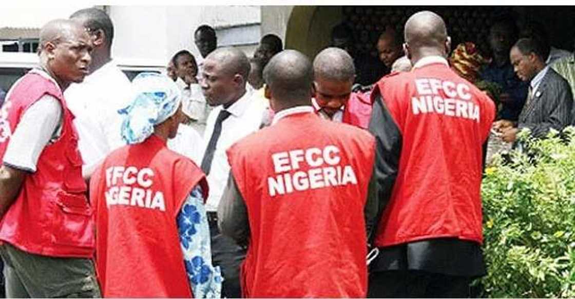 Yadda aka farmaki jami'an EFCC a Kaduna Yadda aka farmaki jami'an EFCC a Kaduna
