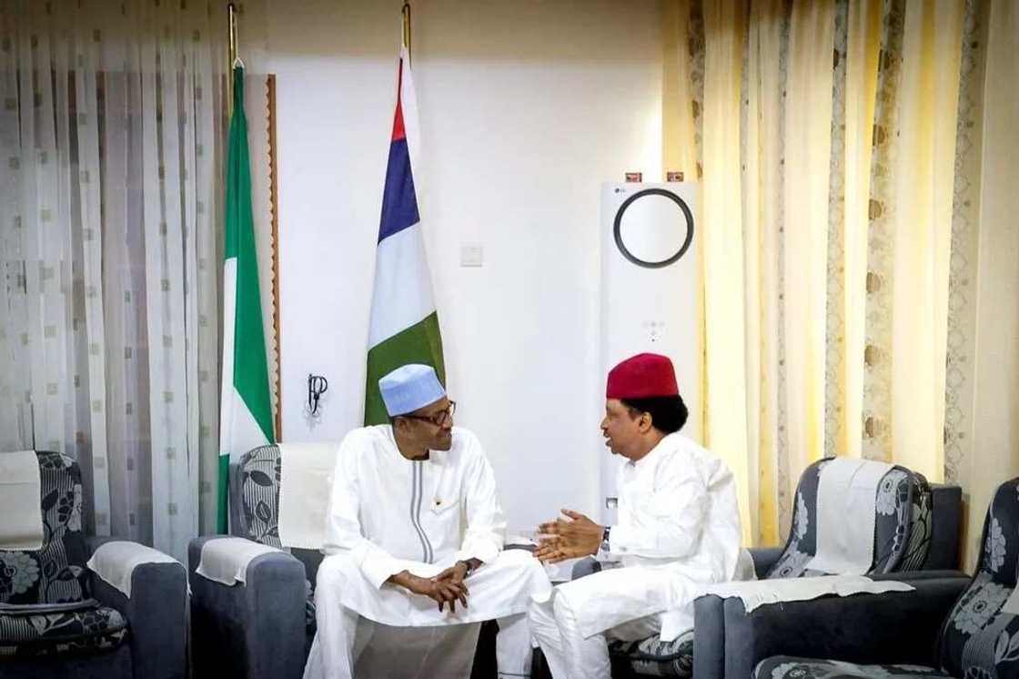 Dalilin da yasa na zabi cigaba da kasancewa a APC – Shehu Sani Dalilin da yasa na zabi cigaba da kasancewa a APC – Shehu Sani