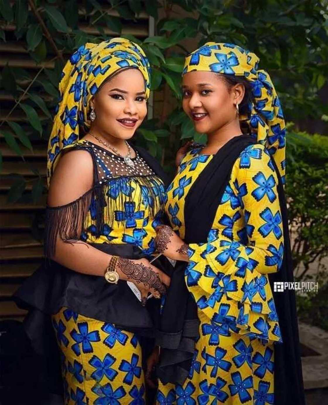 Hausa female designs Hausa female designs