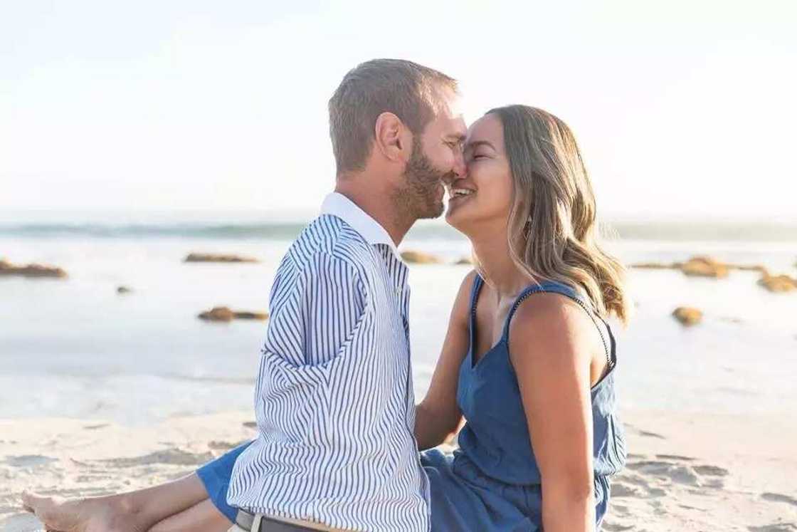 Nick_Vujicic_and_his_wife