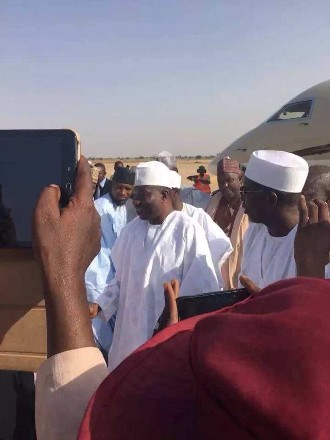 Goodluck Jonathan receives hero's welcome in Sokoto