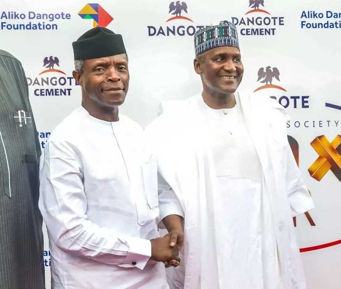 Osinbajo ya yabawa Dangote dangane da Gudunmuwar Motoci 150 da ya bai wa Hukumar 'Yan sandan Najeriya