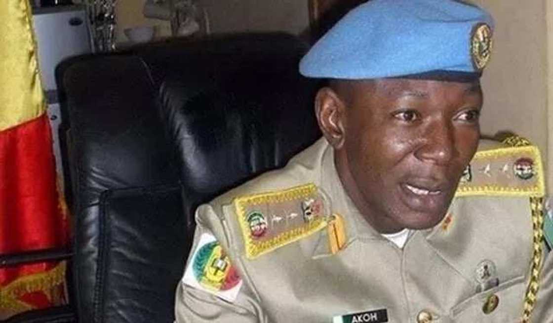 Abuja: Gwamnatin Buhari tana kan hanyar da ta dace – Inji shugaban Peace Corps