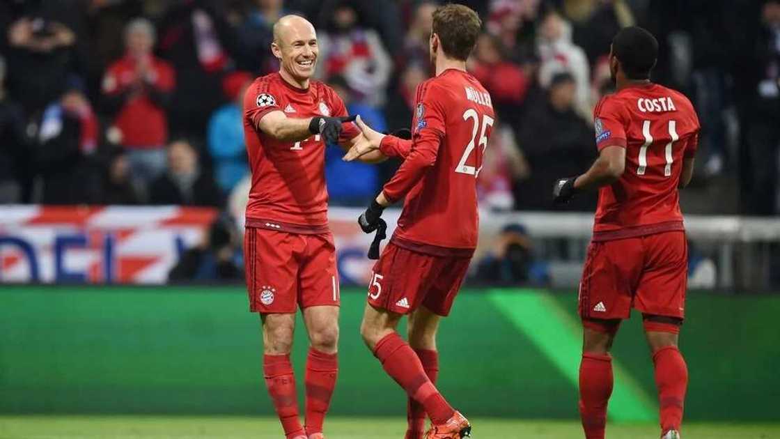 Champions League: Arsenal Survive Exit Scare Champions League: Arsenal Survive Exit Scare