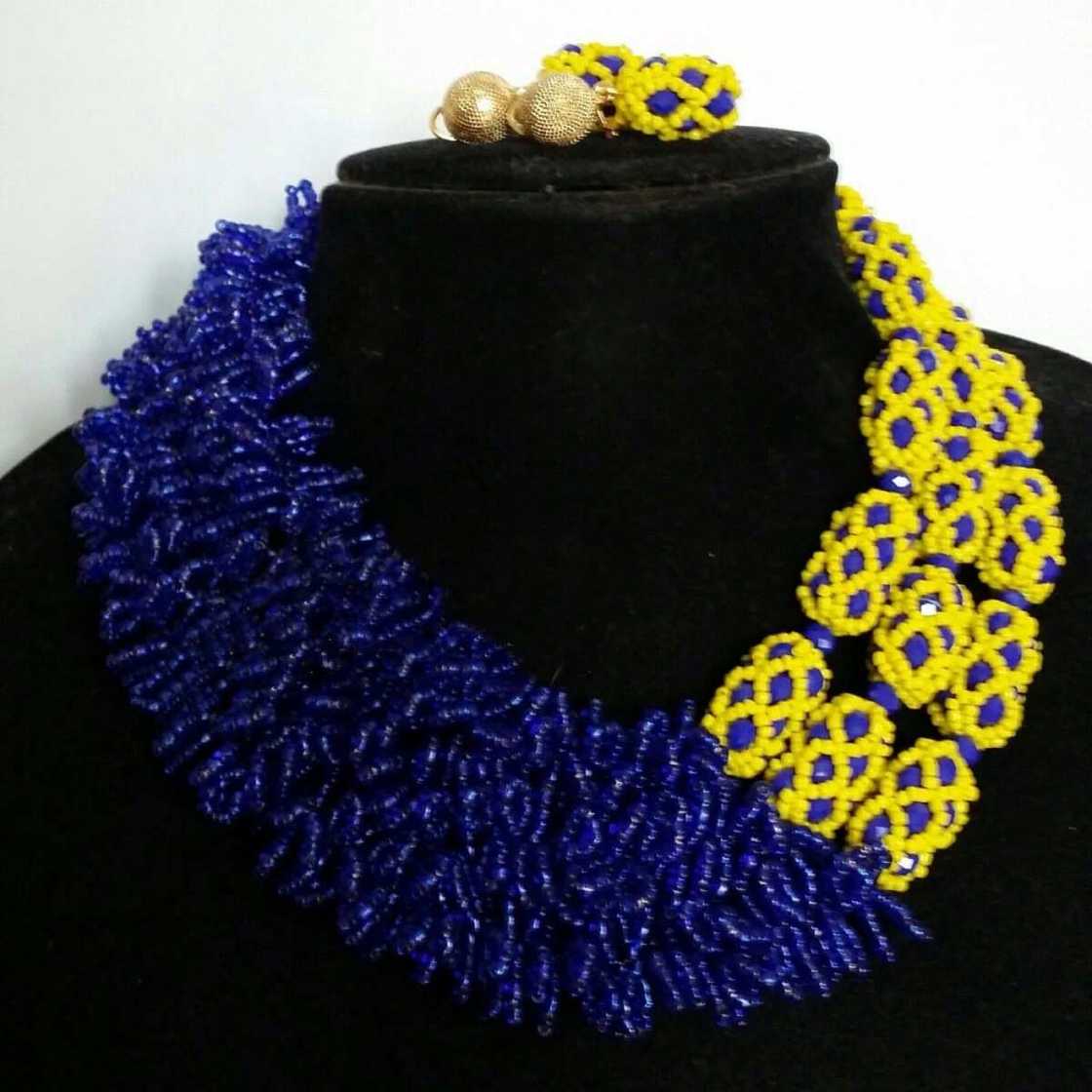 Asymmetric beads Asymmetric beads