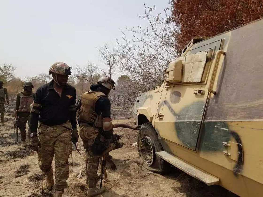 Rundunar Operation Lafiya Dole sun fatattaki Boko Haram daga wani lungu a Sambisa Rundunar Operation Lafiya Dole sun fatattaki Boko Haram daga wani lungu a Sambisa