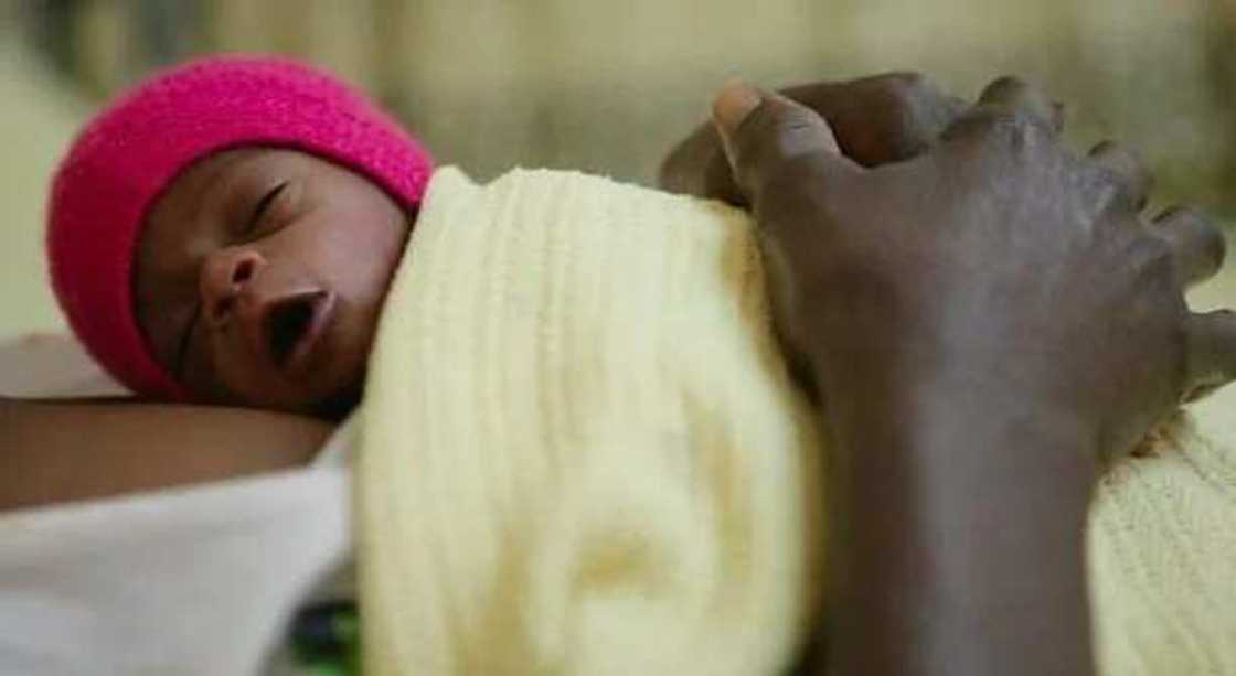 Manyan dalilai guda 6 da ka iya sanya mace haifan jarirai ‘Bakwaini’ Manyan dalilai guda 6 da ka iya sanya mace haifan jarirai ‘Bakwaini’