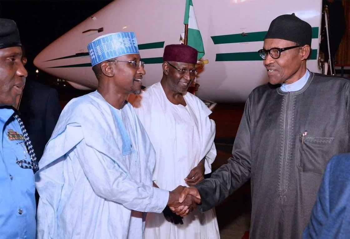 Breaking: Buhari lands in Abuja after visit to Trump, technical stop-over in London Breaking: Buhari lands in Abuja after visit to Trump, technical stop-over in London
