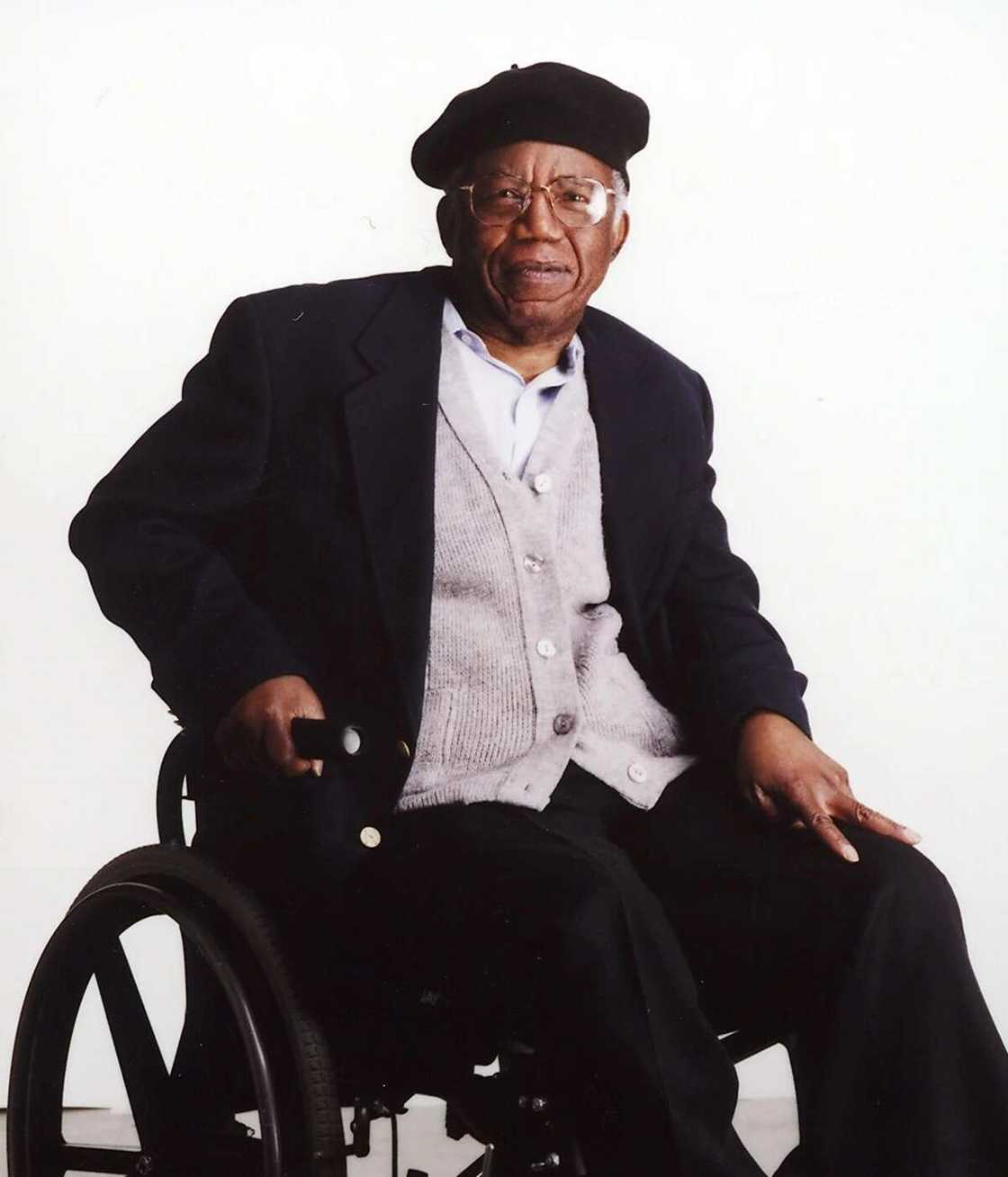 The best proverbs from Chinua Achebe The best proverbs from Chinua Achebe