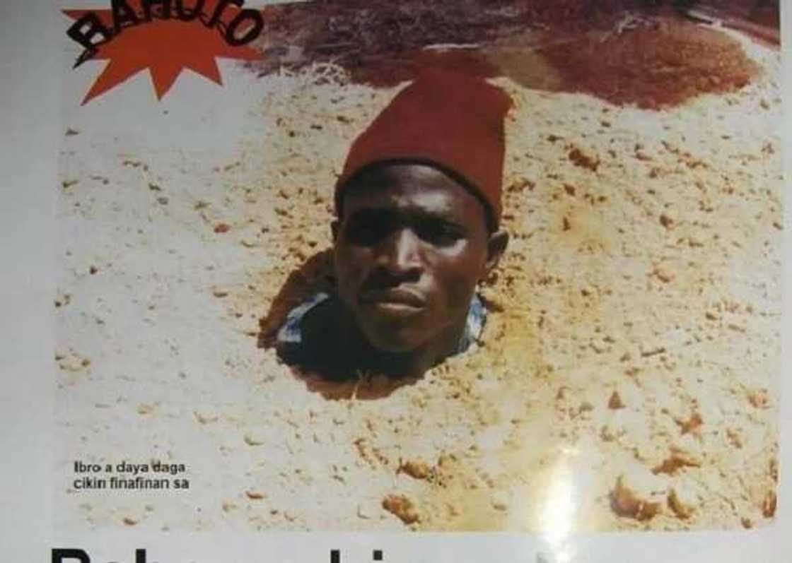 Jiya ba yau ba: Rawar da marigayi Rabilu Musa Ibro a cikin wani tsohon fim din sa Jiya ba yau ba: Rawar da marigayi Rabilu Musa Ibro a cikin wani tsohon fim din sa