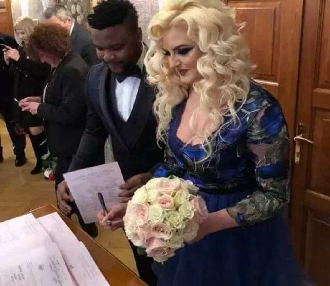 Nigerian big boy in Europe weds his white girlfriend (photos) Nigerian big boy in Europe weds his white girlfriend (photos)