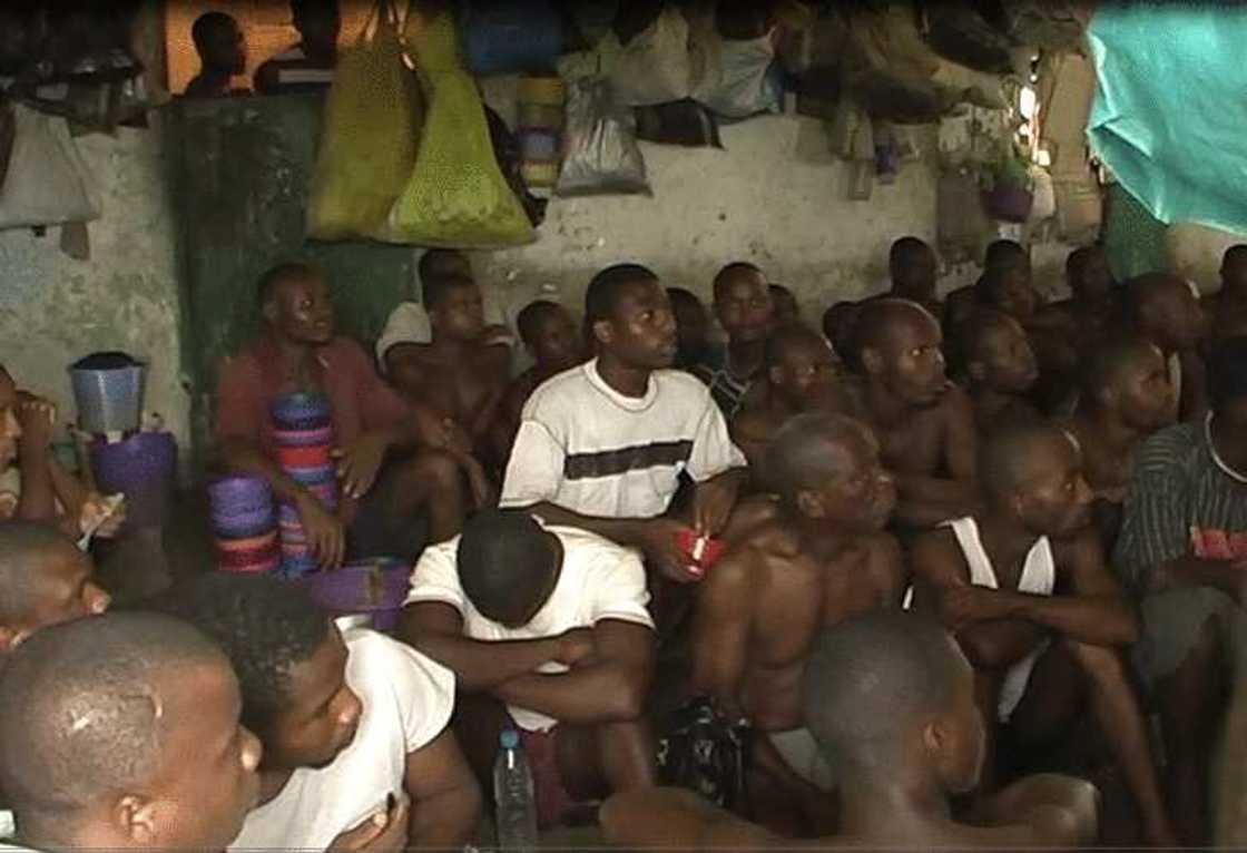 How DSS, EFCC detain opponents of FG flimsy reasons How DSS, EFCC detain opponents of FG flimsy reasons