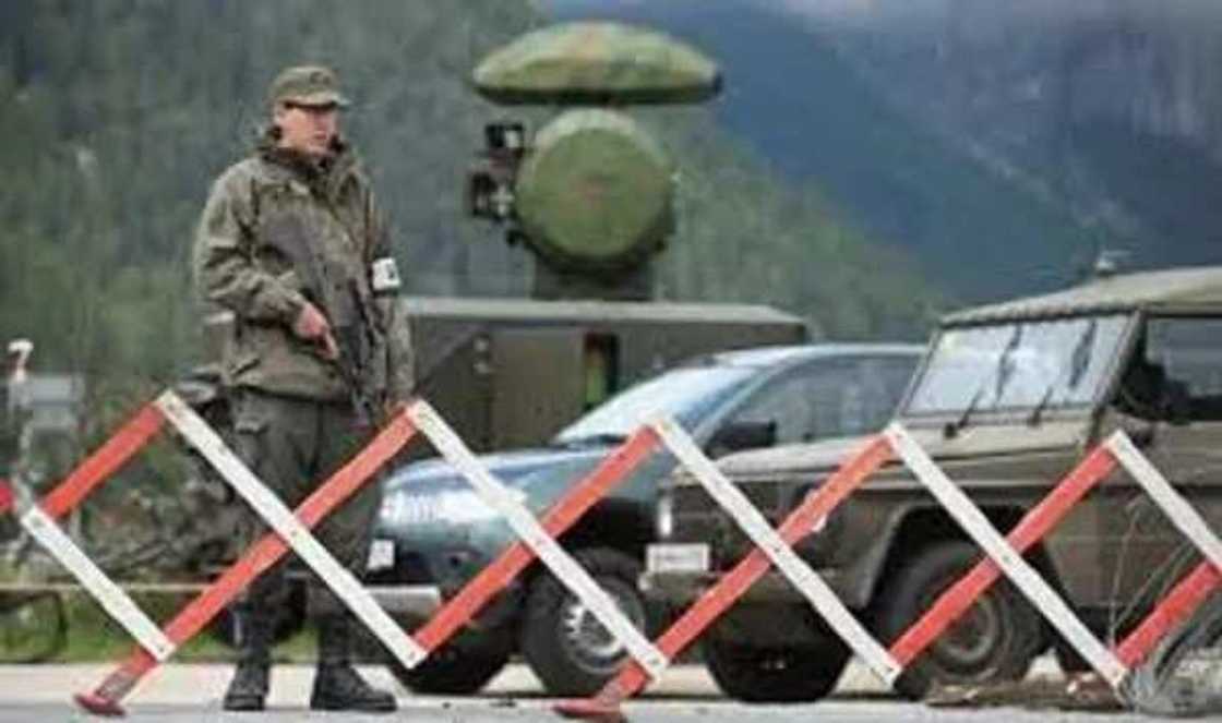 Kungiyoyin siri 5 da suka mallaki al'ummomin duniya (Hotuna) Kungiyoyin siri 5 da suka mallaki al'ummomin duniya (Hotuna)