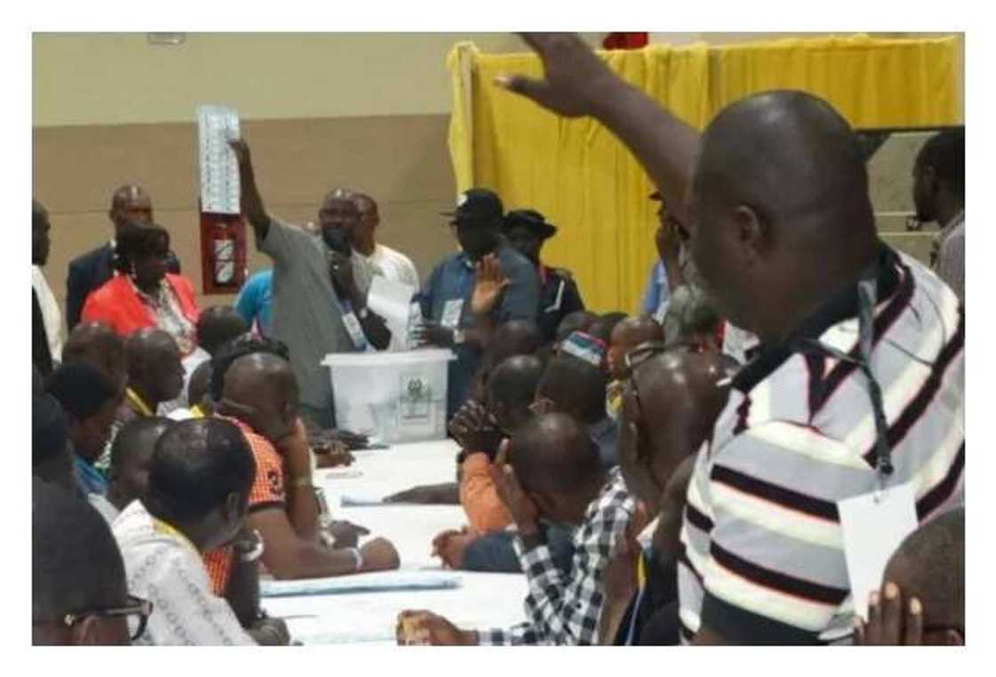 Tough time awaits election thieves as INEC says 2019 results will be collate, transmitted electronically Tough time awaits election thieves as INEC says 2019 results will be collate, transmitted electronically