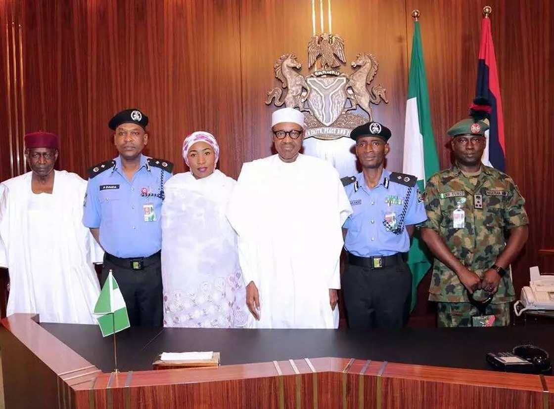 Ku sadu da Abdulkarim Dauda Daura, babban mai tsaron lafiyar Shugaba Buhari Ku sadu da Abdulkarim Dauda Daura, babban mai tsaron lafiyar Shugaba Buhari