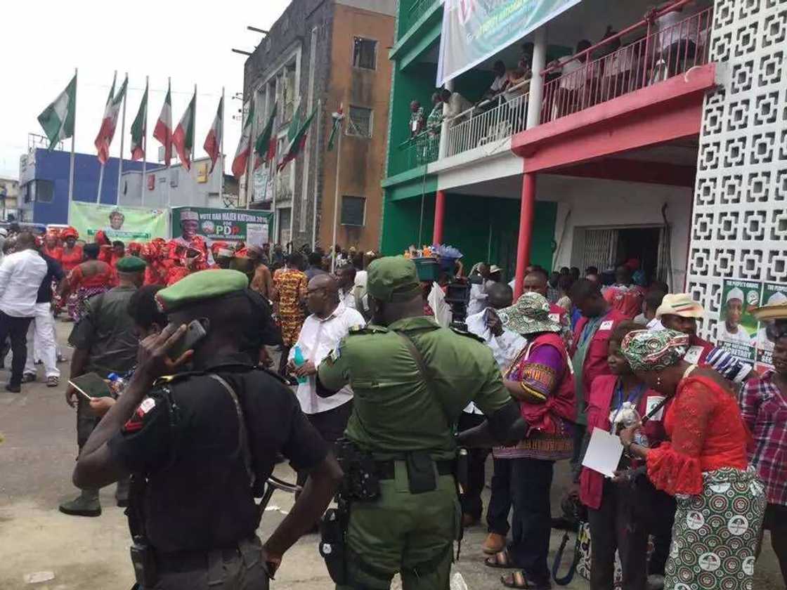 BREAKING: Governor Fayose placed under house arrest