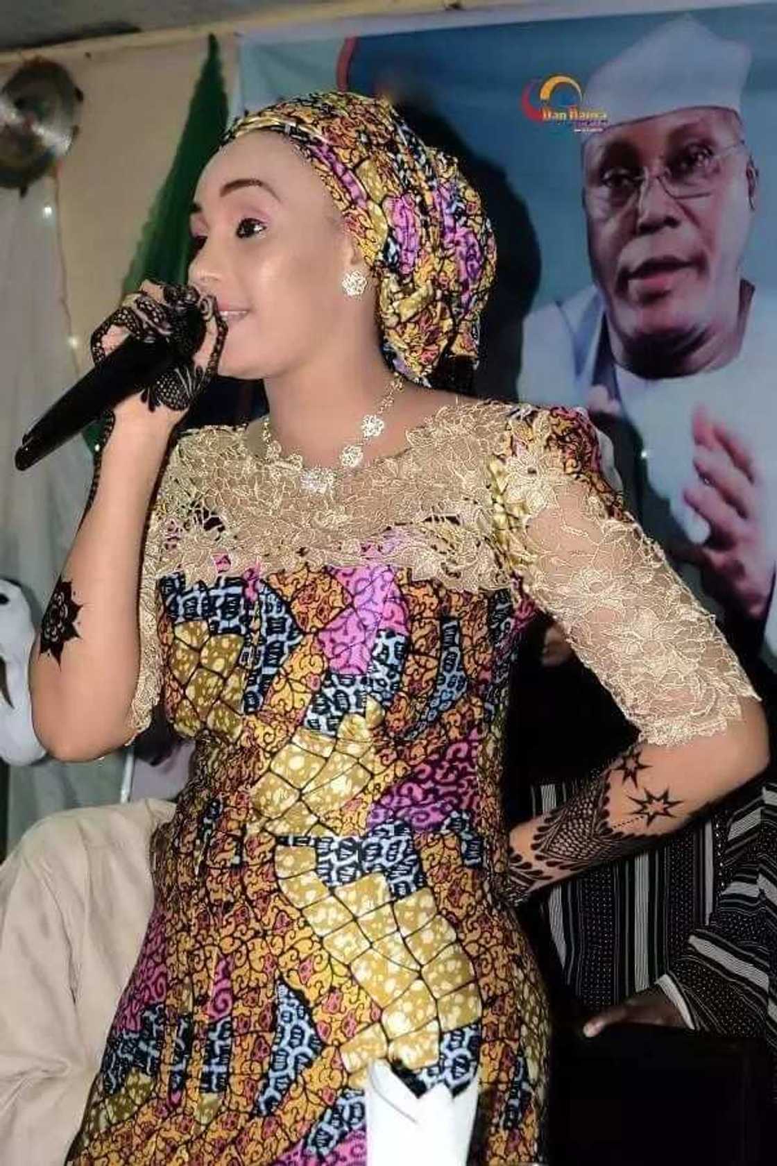 Jiga jigan fina finan Hausa na da dana yanzu sun taya Fati Muhammad murnan samun babban muƙami a gidauniyar Atiku Abubakar Jiga jigan fina finan Hausa na da dana yanzu sun taya Fati Muhammad murnan samun babban muƙami a gidauniyar Atiku Abubakar