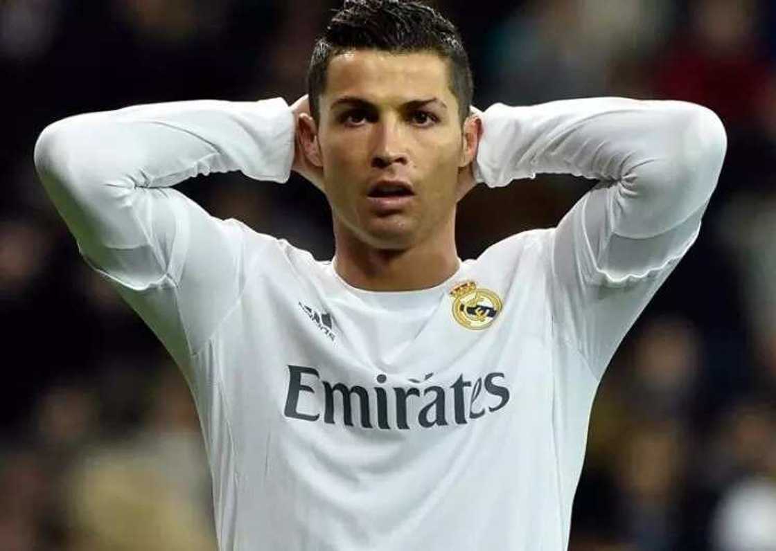 Wani Boka ya bayyana abin da ya sa Ronaldo ke samun matsala Wani Boka ya bayyana abin da ya sa Ronaldo ke samun matsala