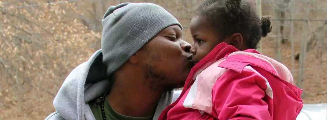 Kyawawan yanayi guda 7 da Uba da 'Yarsa suke samun nishadi Kyawawan yanayi guda 7 da Uba da 'Yarsa suke samun nishadi