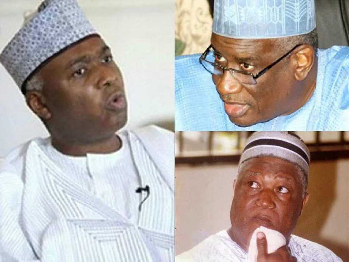 Saraki Shuts Mouths Of Dissenting Senators Saraki Shuts Mouths Of Dissenting Senators