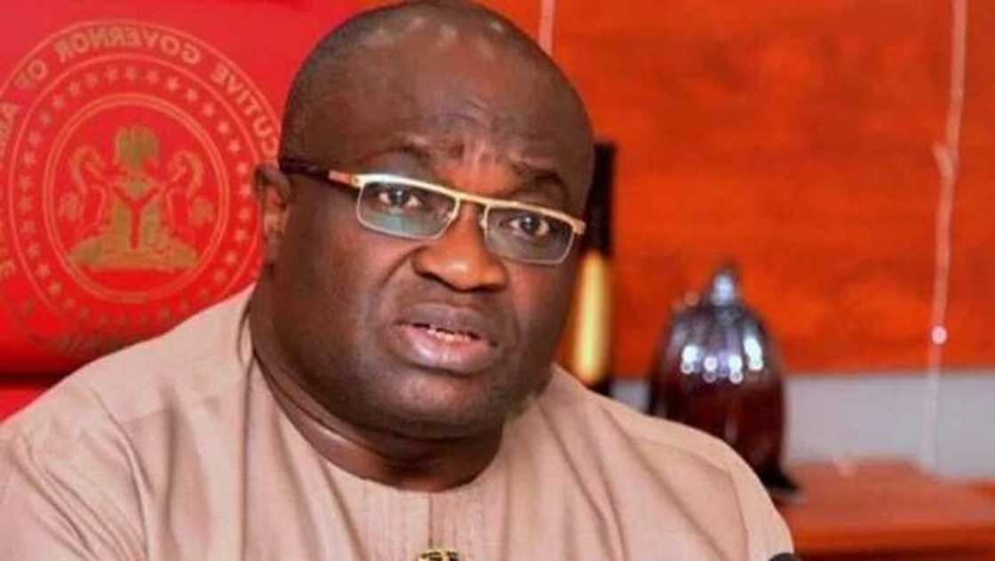 Gwamnan jihar Abia; Okezie Ikpeazu