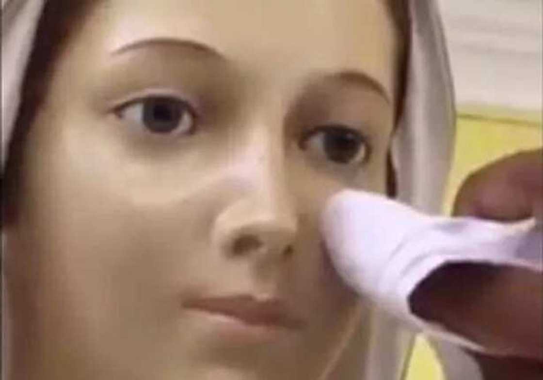 Statue of Virgin Mary filmed weeping for unknown reason Statue of Virgin Mary filmed weeping for unknown reason