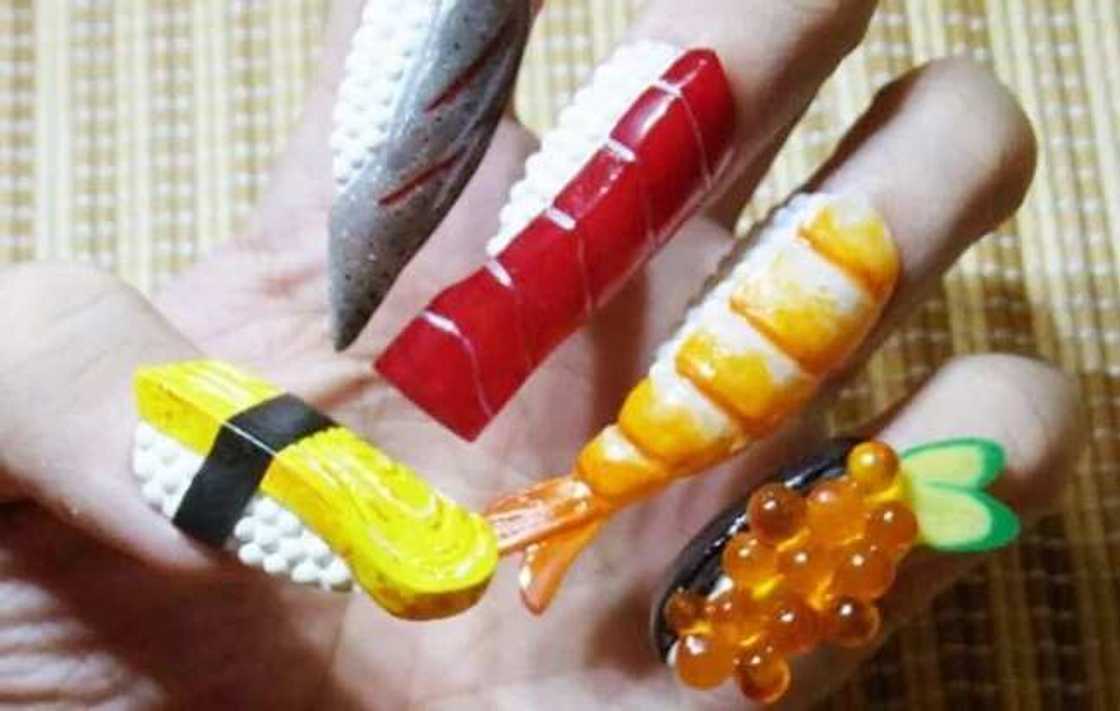 Odd nail art