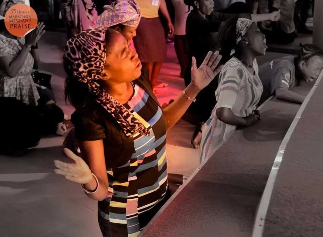 75 hours praise in honour of Pastor Adeboye 75 hours praise in honour of Pastor Adeboye