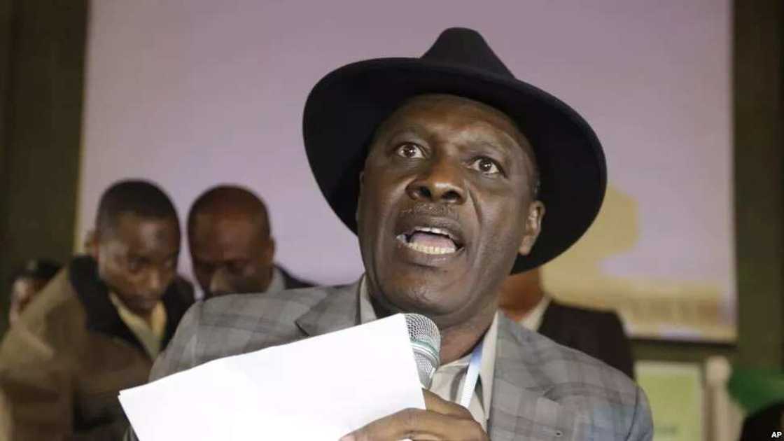 Idan ba mu yi da gaske ba Jam’iyyar PDP za ta mutu - Orubebe Idan ba mu yi da gaske ba Jam’iyyar PDP za ta mutu - Orubebe