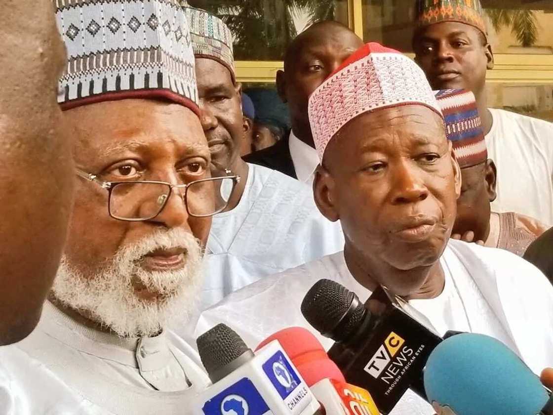 Janar Abdulsalami ya ja kunnen ‘yan siyasa da cewa sauya sheka ka iya haddasa husuma Janar Abdulsalami ya ja kunnen ‘yan siyasa da cewa sauya sheka ka iya haddasa husuma