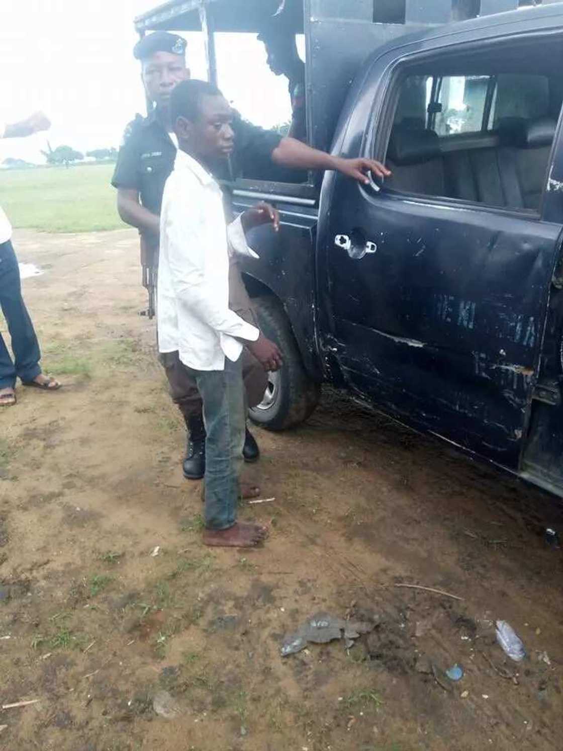 Good Samaritan saves suspected thief from jungle justice in Akwa Ibom state Good Samaritan saves suspected thief from jungle justice in Akwa Ibom state