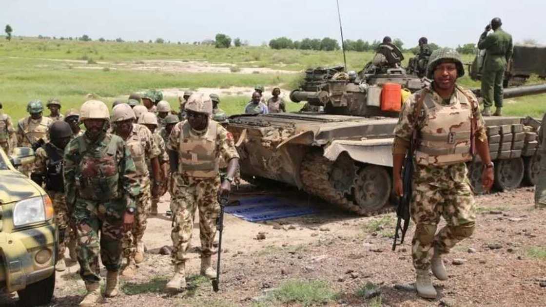 An kashe sojoji 2, sannan an jiwa kwamanda da wasu sojoji 5 ciwo An kashe sojoji 2, sannan an jiwa kwamanda da wasu sojoji 5 ciwo