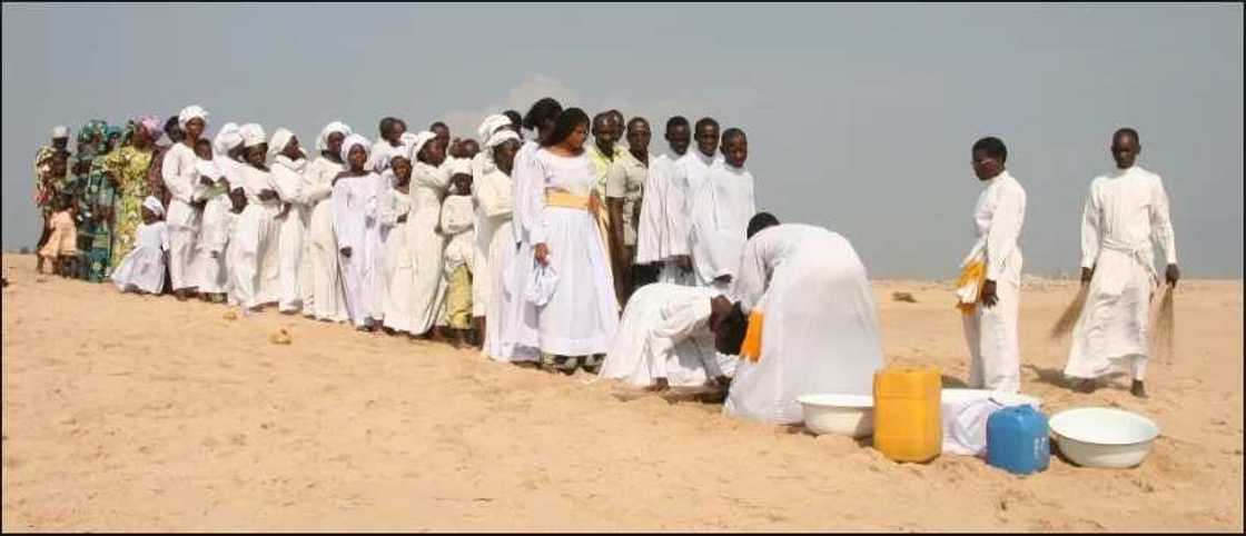 8 things that only members of White Garment Churches would understand (Photos) 8 things that only members of White Garment Churches would understand (Photos)