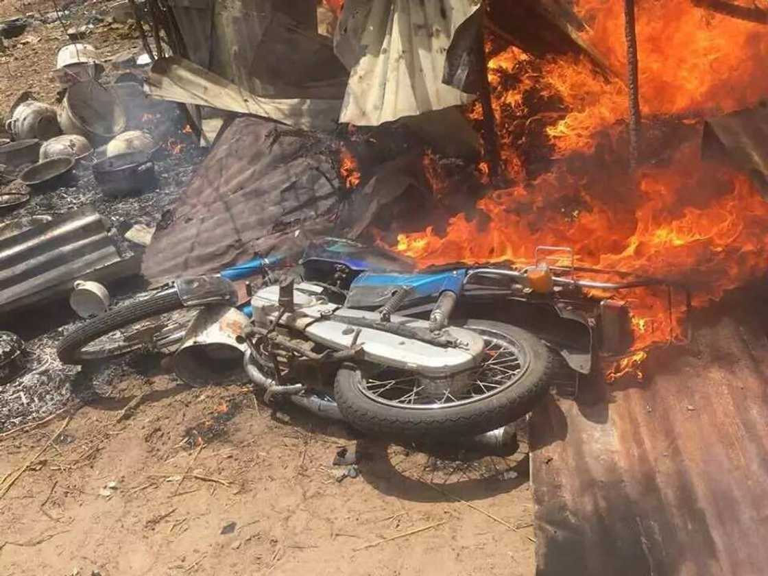 Dakarun soji sunyi wa 'yan bindiga diran mikiya a Zamfara Dakarun soji sunyi wa 'yan bindiga diran mikiya a Zamfara