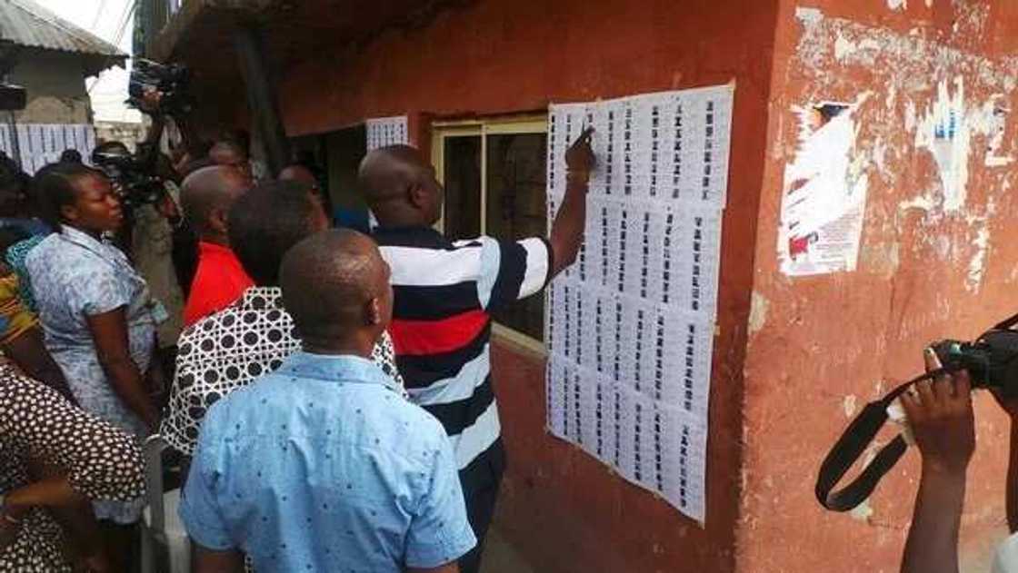 Rivers rerun: Violence erupts as INEC suspends poll in 8 LGAs Rivers rerun: Violence erupts as INEC suspends poll in 8 LGAs