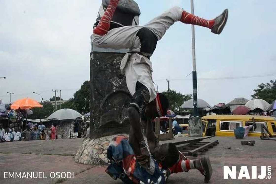 Meet 29-year-old Abu Sefua, the leader of a Hausa performing group that entertains people in Lagos (photos)