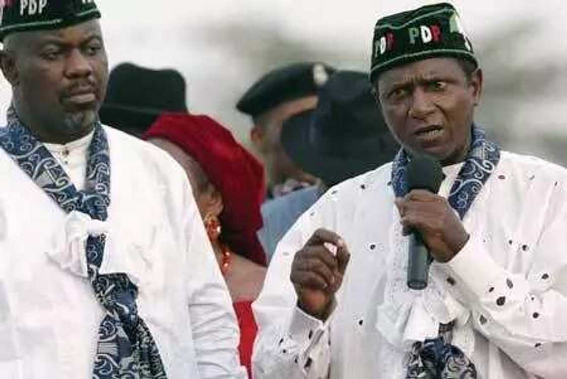 10 amazing photos of late Umar Musa Yar'adua 10 amazing photos of late Umar Musa Yar'adua