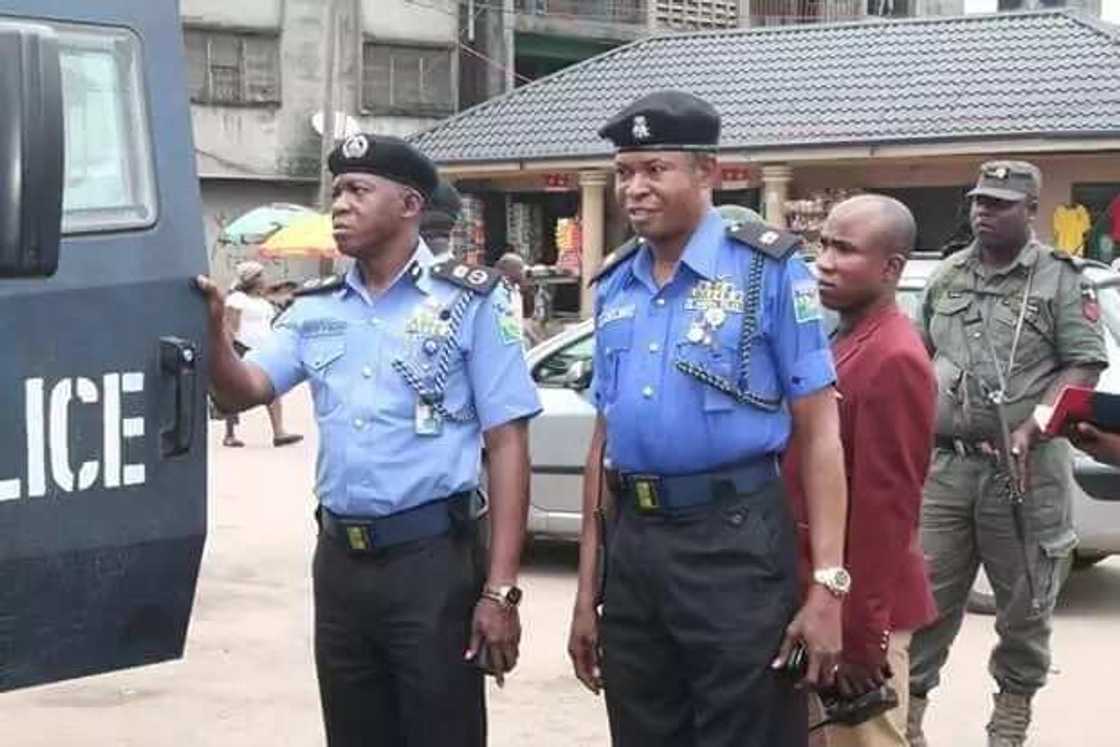 Majalisar tarayya ta 9: Borno na son Ndume ya zama shugaban majalisar dattijai Majalisar tarayya ta 9: Borno na son Ndume ya zama shugaban majalisar dattijai