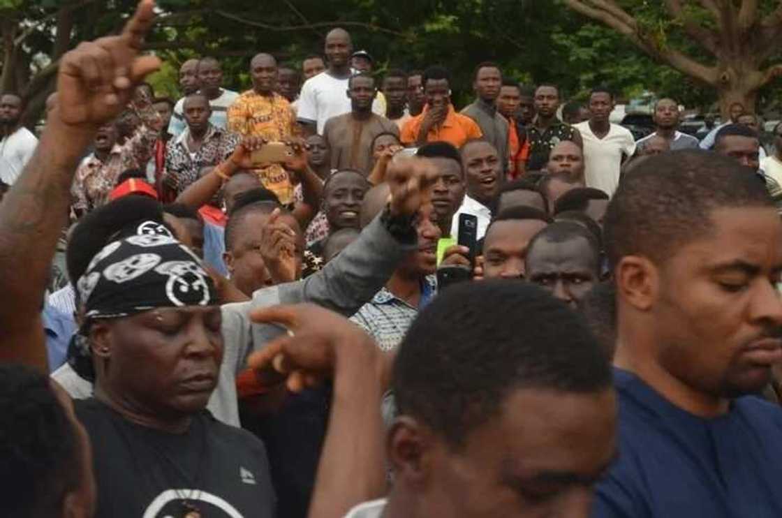 President Buhari lacks integrity - Anti-Buhari protesters President Buhari lacks integrity - Anti-Buhari protesters