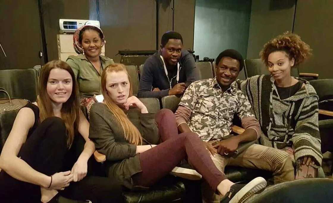 Dandalin Kannywood: Wani marubuci ya caccaki BMB kan zagi da yayiwa Ali Nuhu na cewa mahaifansa Kirista ne Dandalin Kannywood: Wani marubuci ya caccaki BMB kan zagi da yayiwa Ali Nuhu na cewa mahaifansa Kirista ne