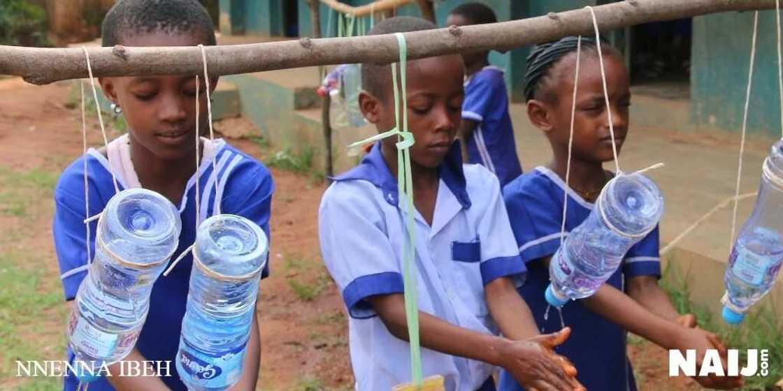 Bridging gaps in school hygiene through student ambassadors (photos) Bridging gaps in school hygiene through student ambassadors (photos)