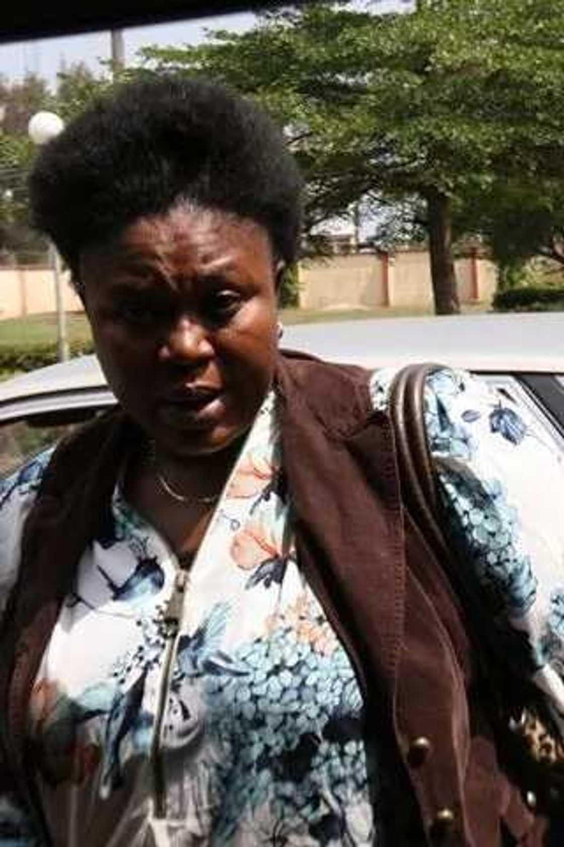 Za tayi shekaru kusan 100 a gidan yari saboda zamba Za tayi shekaru kusan 100 a gidan yari saboda zamba